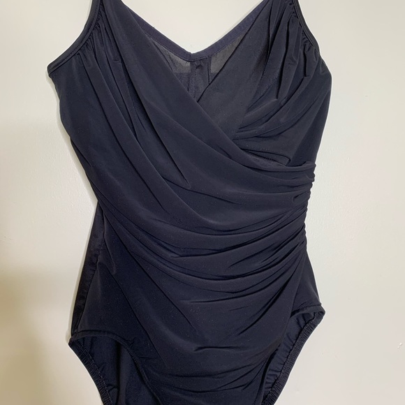 MiracleSuit All Black Draped Ruched  Sz 10 D - Picture 3 of 11